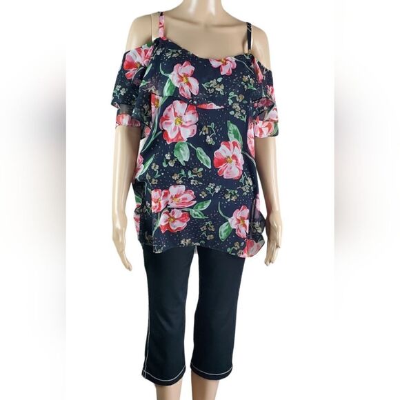 CAbi Blue & Pink Floral Tunic Top - Picture 3 of 6